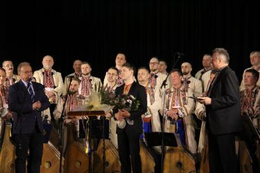 (szerokość: 375 / wysokość: 250)