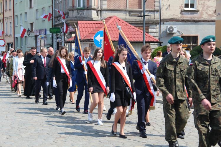 (szerokość: 750 / wysokość: 500)