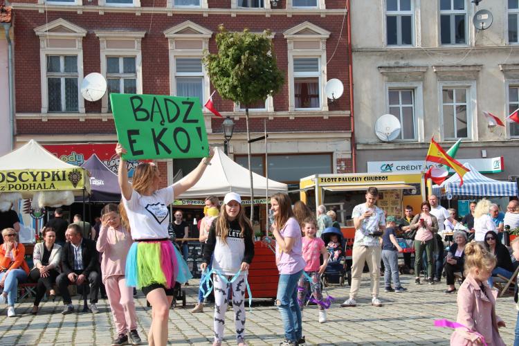 (szerokość: 750 / wysokość: 500)