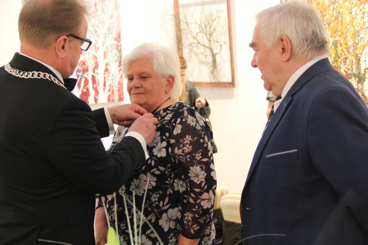 (szerokość: 750 / wysokość: 500)