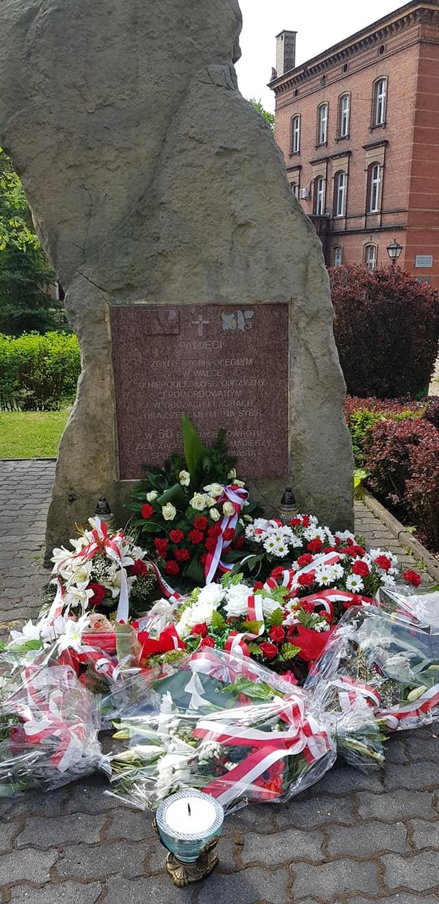 (szerokość: 640 / wysokość: 1316)