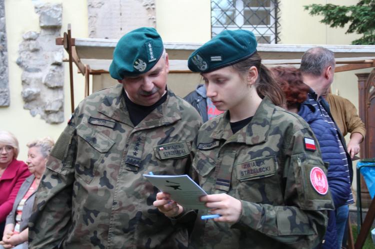 (szerokość: 750 / wysokość: 499)