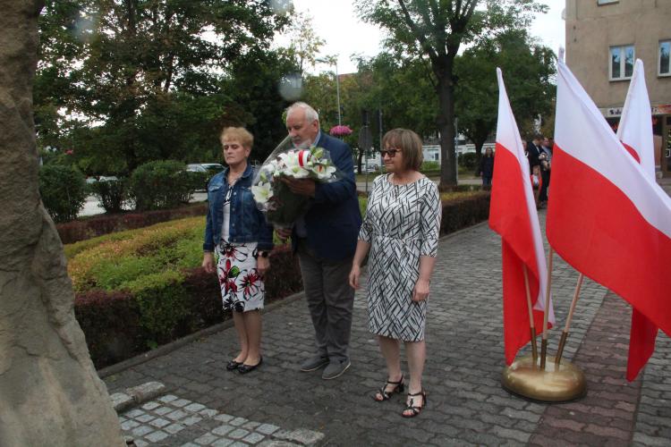 (szerokość: 750 / wysokość: 500)