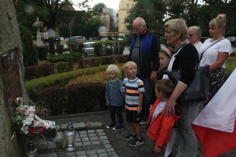 (szerokość: 750 / wysokość: 500)