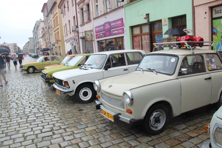 (szerokość: 750 / wysokość: 500)