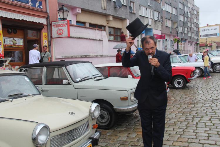 (szerokość: 750 / wysokość: 500)