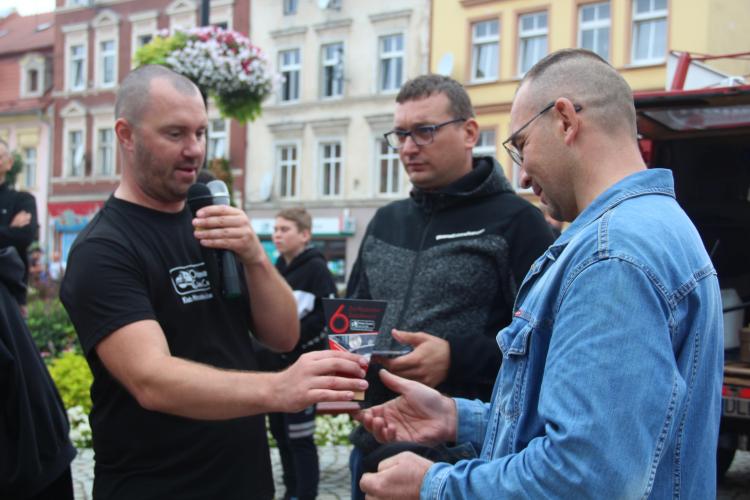 (szerokość: 750 / wysokość: 500)