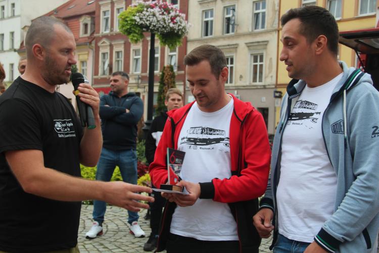 (szerokość: 750 / wysokość: 500)