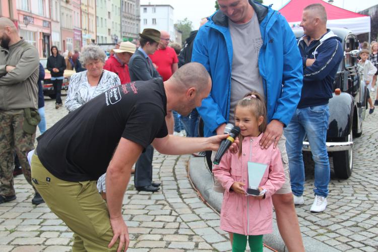 (szerokość: 750 / wysokość: 500)