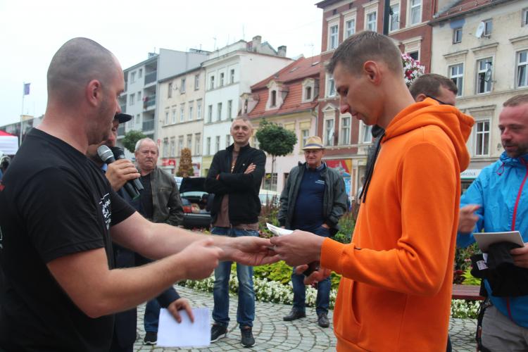 (szerokość: 750 / wysokość: 500)
