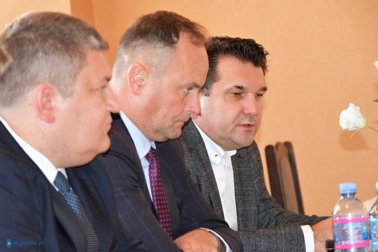 (szerokość: 750 / wysokość: 500)