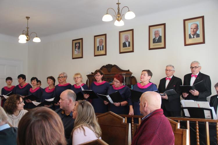 (szerokość: 750 / wysokość: 500)