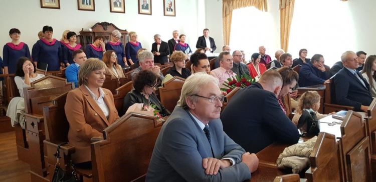 (szerokość: 750 / wysokość: 364)